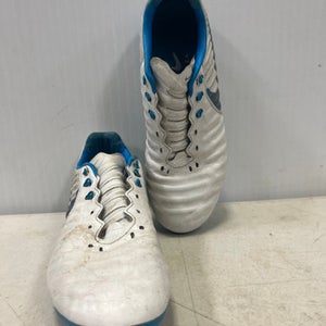 Used Nike Junior 05.5 Cleat Soccer Outdoor Cleats 11860-C000256685