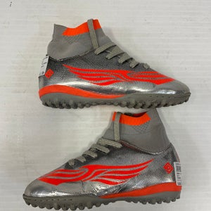 Used Umbro Junior 02 Indoor Soccer Turf Shoes 11860-S000247138