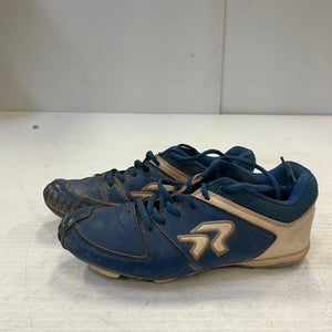 Used Umbro Junior 02 Cleat Soccer Outdoor Cleats 11860-C000266931