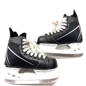 Used CCM INTRUDER Junior Hockey Skate Junior 02 11860-C000286046