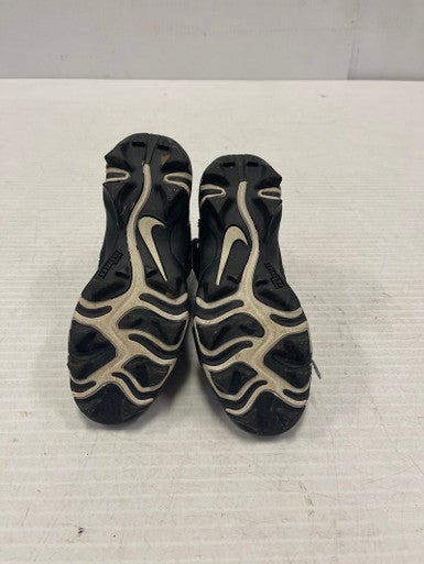 Used Nike Junior 02 Football Cleats 11860-S000272580