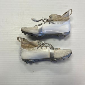 Used Under Armour Junior 04.5 Football / Shoes 11860-S000222349