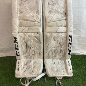 CCM Extreme Flex 5.9 Goalie Leg Pads | INT 31" +1