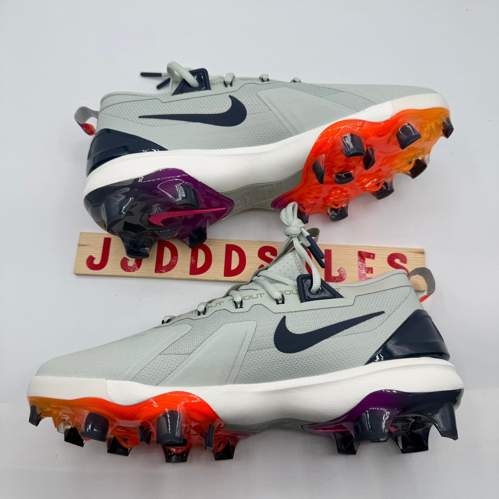 Nike‎ Force Zoom Trout 9 Elite MCS Light Silver HF1116-001 Baseball Cleats Sz 12 Nike Force Zoom Trout 9 Elite Baseball Cleats. Nike.com main image 4