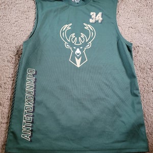 Ultra Game Giannis Antetokounmpo Milwaukee Bucks NBA Replica Jersey, Tag Size Small
