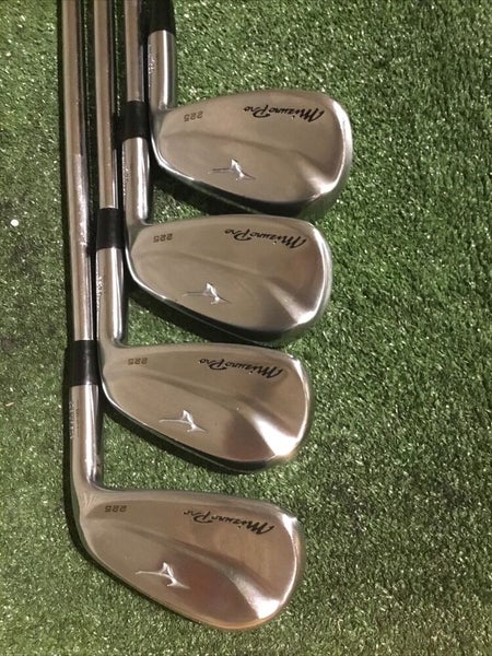 Mizuno Pro 225 GF Forged HMB Irons Set (4-PW-GW) Stiff S300 105 Steel Shafts