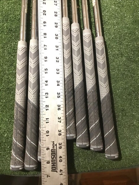Mizuno Pro 225 GF Forged HMB Irons Set (4-PW-GW) Stiff S300 105 Steel Shafts