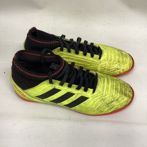 Used Adidas Junior 04.5 Indoor Soccer Indoor Cleats 11851-s000014872