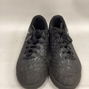 Used Nike Junior 04.5 Indoor Soccer Indoor Cleats 11851-s000016720