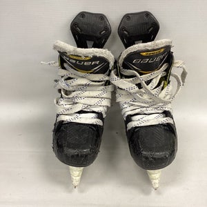 Used Bauer Skates Junior 02 Ice Hockey Skates 11851-s000016514