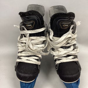 Used Bauer Skates Junior 02.5 Ice Hockey Skates 11851-s000017130