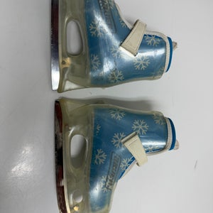 Bauer L'il Angel Hockey Skates 6/7 (Used)