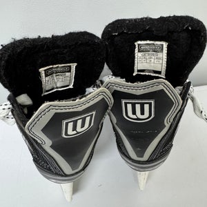 Winnwell GX-2 Youth Hockey Skates 11 (Used)