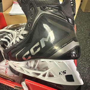 CCM Tacks XF Pro, Size 5.5, Regular Width