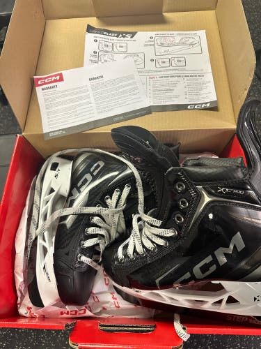CCM Tacks XF Pro, Size 5.5, Regular Width LIKE NEW