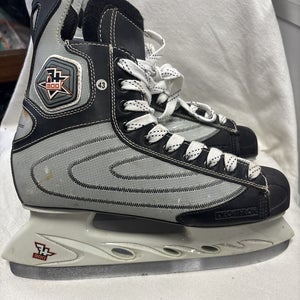 Senior Adult Size 9 DECATHLON H300 Ice Hockey Skates.  EU Size 43