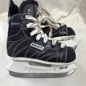 Youth Junior Size 9 Bauer Supreme Pantera Ice Hockey Skates.