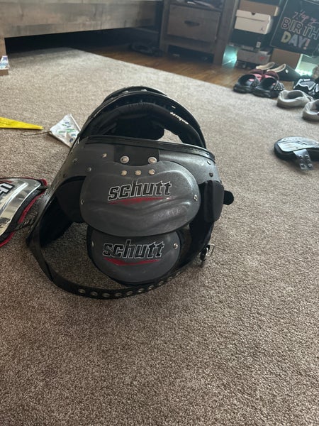 schutt airmax 2.0 football shoulder pads