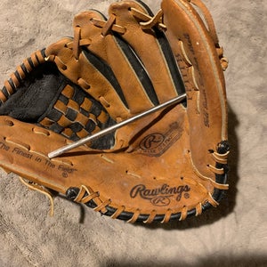 Rawlings Right Hand Throw The Mark of a Pro Baseball Glove 11" (Used)