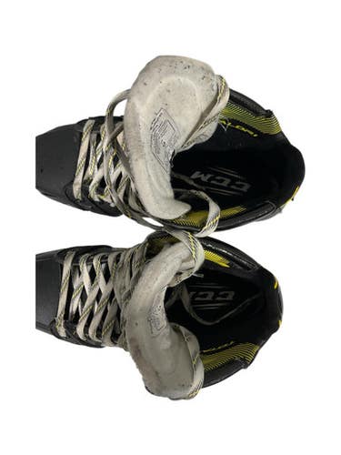 Used CCM SUPER TACKS 9380 Senior Hockey Skate Senior 9 11847-S000023988