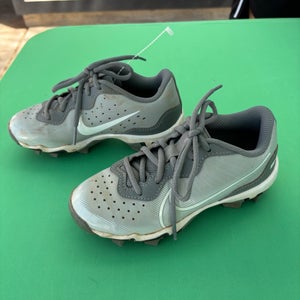 Gray Kid's Youth 13C Nike FastFlex Low Top Footwear (Used)