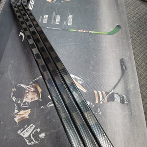 3 PACK | P92 | 65 Flex NEW! CARBON PRO Extra Lite Right Handed Hockey Sticks Pro Stock