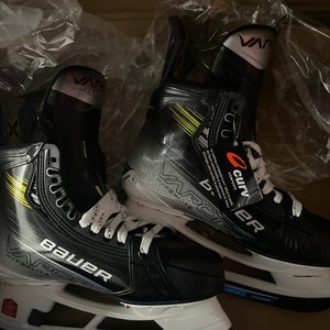Bauer Vapor Hyperlite 2 Size 9.5 Fit 2 (New)