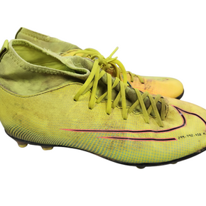 Used Nike Soccer Cleats Yellow Youth 06.0 11849-S000022265