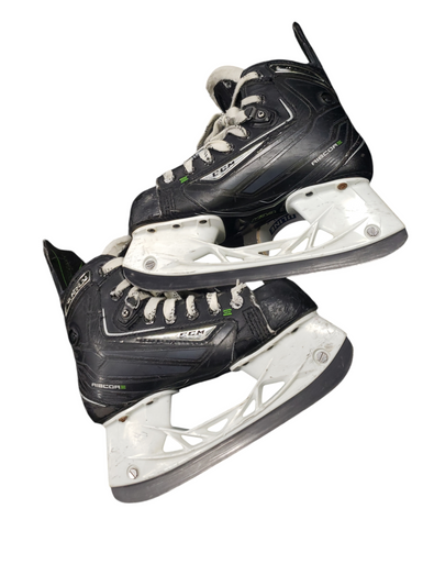 Used CCM PLATINUM Junior Hockey Skate Junior 02.5 11849-S000024079
