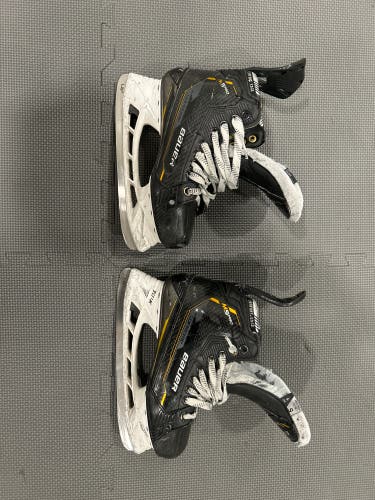 Bauer Supreme M5 Pro Size 5 Fit 1 Skates