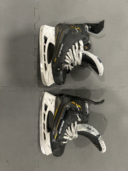Bauer Supreme M5 Pro Size 5 Fit 1 Skates