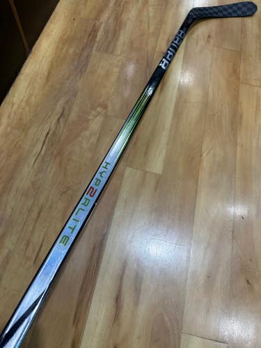 Junior Bauer Vapor Hyperlite 2 Hockey Stick Right Handed P92 (Used)