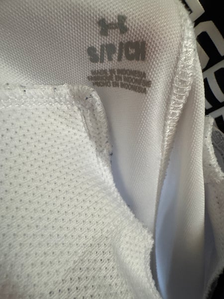 White Men's Adult Small Under Armour (Used)