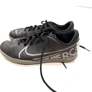 Used Nike Soccer Indoor Shoes Black Junior 05 11860-S000287699