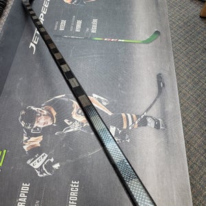 P28 | 85 Flex NEW! CARBON PRO Extra Lite Right Handed Hockey Sticks Extended Pro Stock