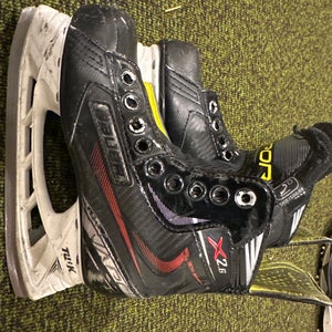 Bauer Vapor X2.6 Regular Width Size 2 (Used)