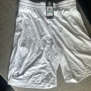 White Large Men's Under Armour Shorts (New)