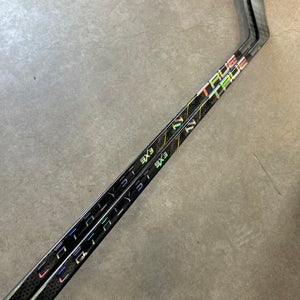 2 PACK 80 Flex P28M Senior True catalyst 9x3 Left Hand Hockey Stick Pro Stock (New) NHL