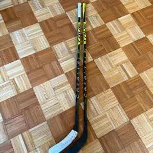 Junior True Catalyst 3X Left Hand Hockey Stick TC2.5  (New)