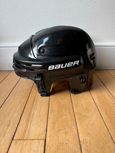 Medium Bauer 4500 (Used)