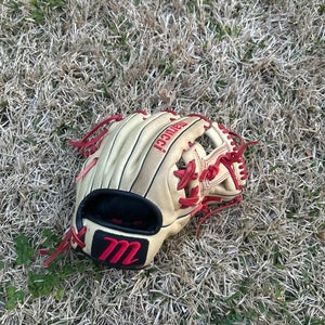 Marucci Right Hand Throw Infield Oxbow Baseball Glove 11.5" (Used)