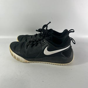 Used Nike Senior 10.5 Volleyball Shoes 11834-S000016258