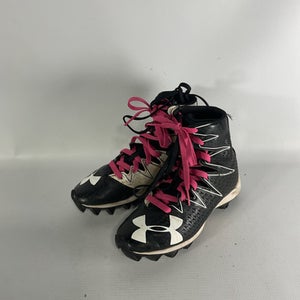 Used Under Armour Pink Laces Jr Fb Cleats Black And White Junior 02 11834-s000029378