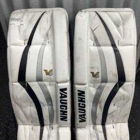 Used Vaughn Senior Shin Guards White 11" 11337-s000446087