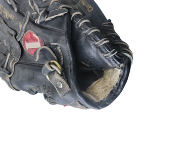 Used Louisville Slugger COWHIDE PALM BB/SB Glove RH Throw Black 11" 11708-S000175524