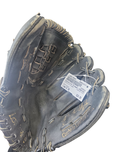 Used Louisville Slugger COWHIDE PALM BB/SB Glove RH Throw Black 11" 11708-S000175524