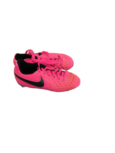 Used Nike Tiempo Youth 13 Soccer Cleats Pink 11692-s000127511