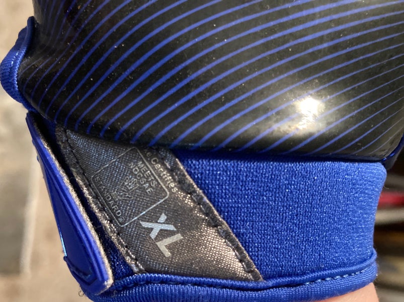 Nike blue football gloves lightly used size XL