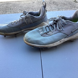 Gray Men's Size M 12.5 (W 13.5) Adult Under Armour Bryce harper Low Top Footwear Metal (Used)