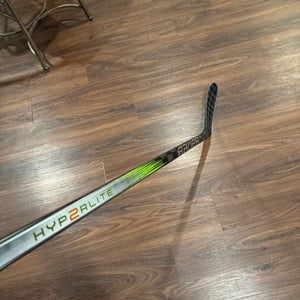 Senior Bauer Vapor Hyperlite 2 Left Hand Hockey Stick P28  (Used)